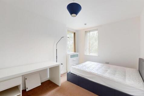 3 Bedrooms to rent in E14 - Barrain London
