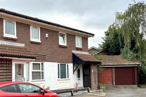 3 Bedroom House For Sale, Custom House, E16, By Ba