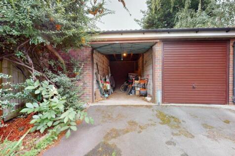 Property for sale by Barrain London