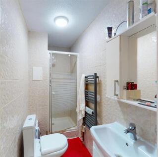Beckton, E6, House for sale Barrain London Estate 