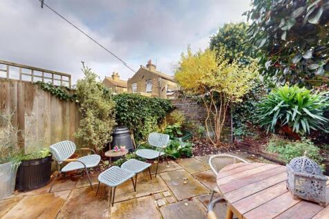 House for sale E15 Barrain London Estate Agents
