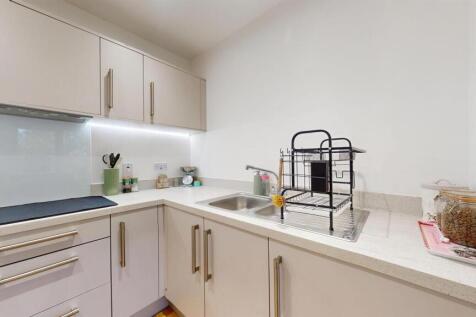 1 Bedroom For Sale, Beckton, E6, By Barrain London