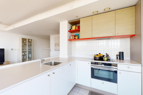 2 Bedroom  for sale at Royal Docks, by barrain lon