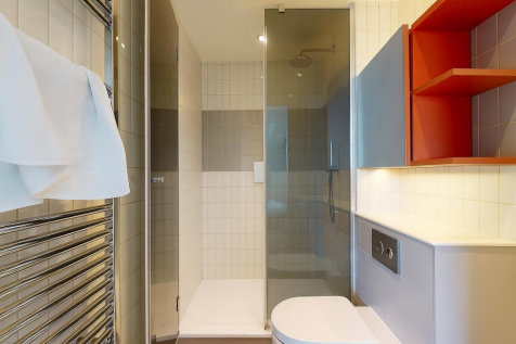 2 Bedroom for sale at Royal Docks, by barrain lond