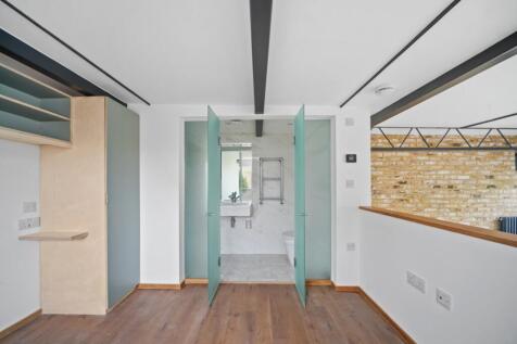 WEB_Photo_1_PrintersMews_Bedroom_Bathroom.jpg