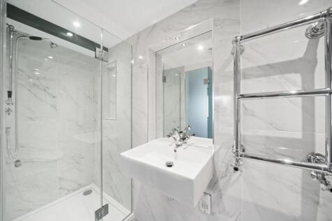 WEB_Photo_1_PrintersMews_Bathroom.jpg