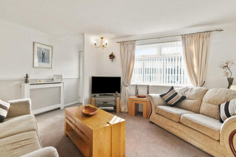 Lounge/ Dining Room