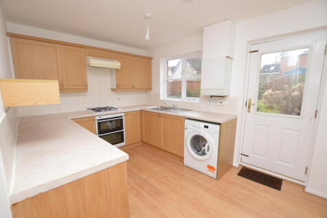 Kitchen/ Dining Area