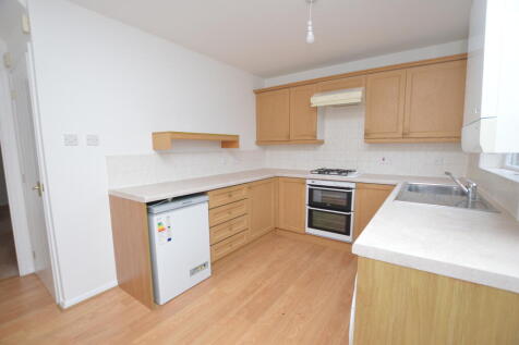 Kitchen/ Dining Area