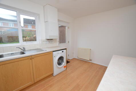 Kitchen/ Dining Area