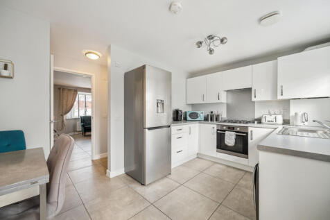 Kitchen/ Dining Room