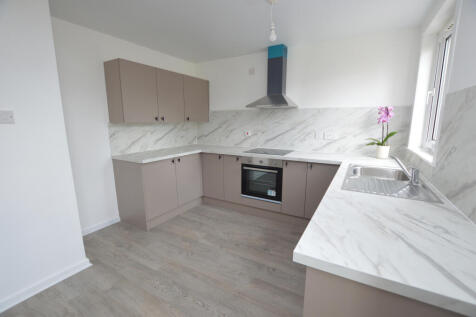 Kitchen/ Dining Room