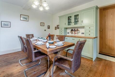 8653107-interior24.jpg