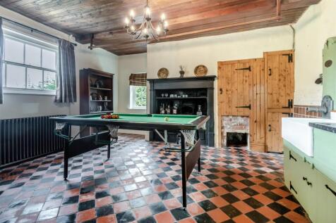8653107-interior30.jpg