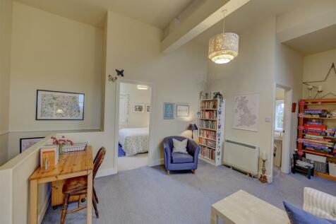 Secondary Lounge