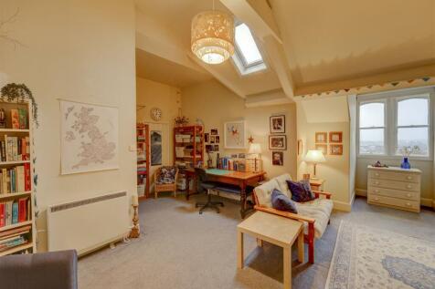 Secondary Lounge
