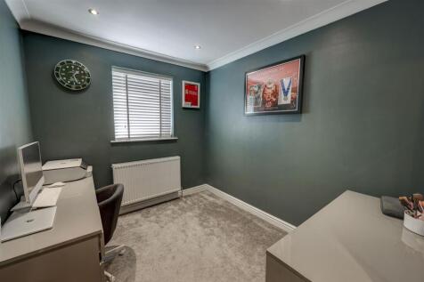 Bedroom Two/Study