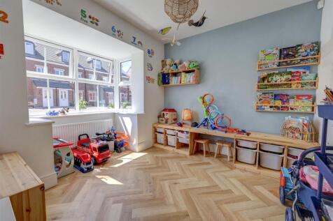 Playroom/Snug