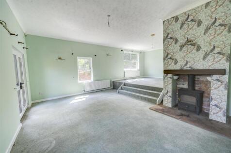 Lounge / Dining Room