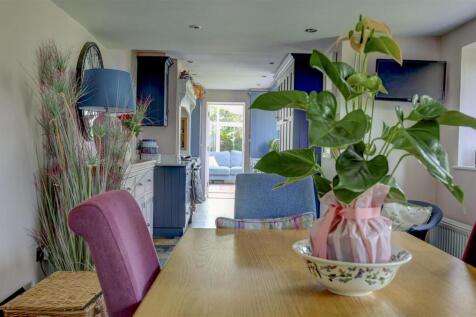 Breakfast Room