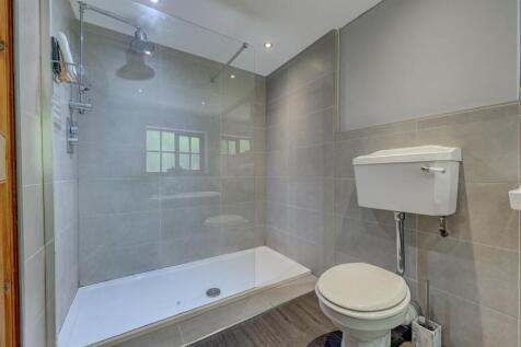 Bedroom One Ensuite