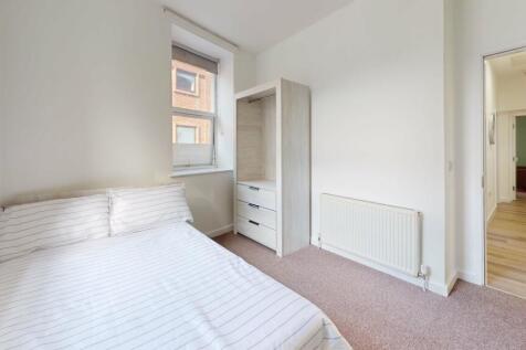 Flat-1-The-Globe-Bed