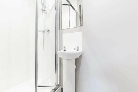 Bathroom 15