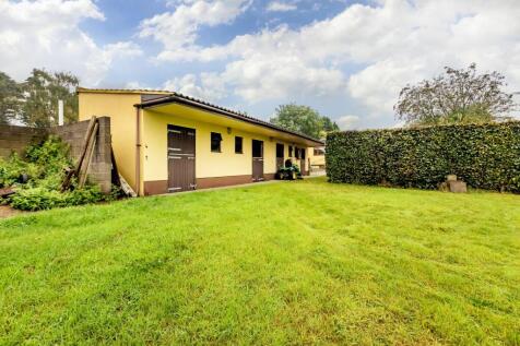 Stables/Outbuilding