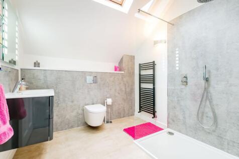 Family Shower Room