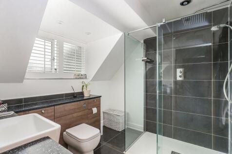 Family Shower Room