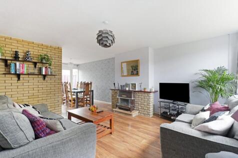 Lounge/ Dining Room