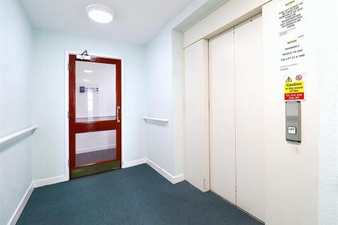 Communal Lift