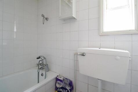 DOWNSTAIRS BATHROOM