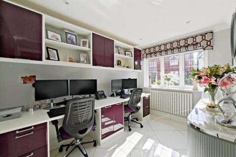 Bedroom/Study
