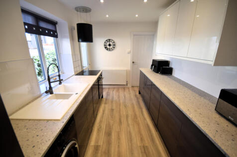 Kitchen Alt View
