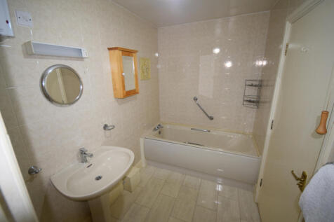 Bathroom Alt View