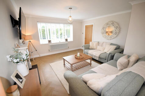 Living Room Alt View 2