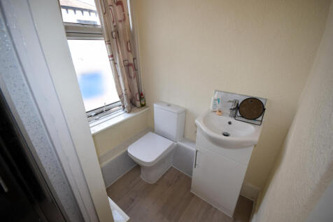 Shared Bathroom 1