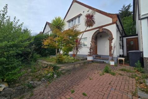 3 Bed detached house