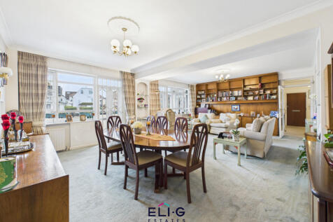 A large four bedroom purpose built apartment in t