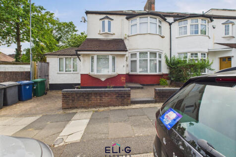 A fantastic six bedroom family home