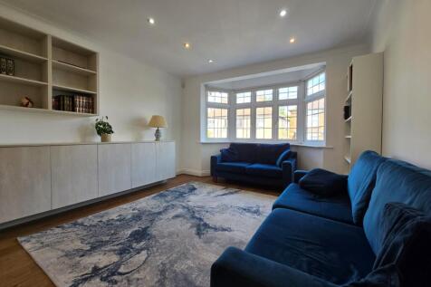 Five bedroom semi detached house
