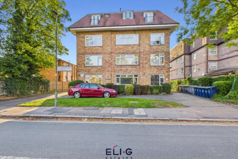 Purpose built two bed apartment backing onto Sunn