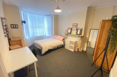 upper-high-street-kt17-4rq-934406