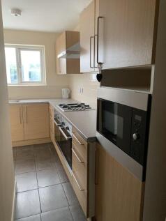 upper-high-street-kt17-4rq-934455