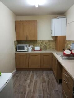 park-road-east-wv1-4pz-914559
