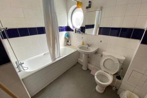 commercial-road-e1-2ps-971217