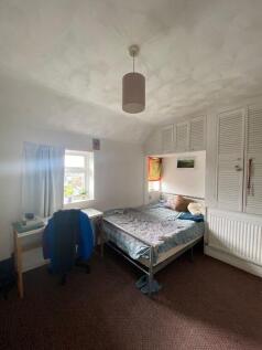 stoke-hills-gu9-7te-947871