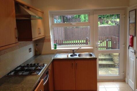 hawkwood-crescent-wr2-6bn-916349