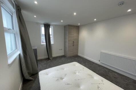 cedar-road-nw2-6ss-970986